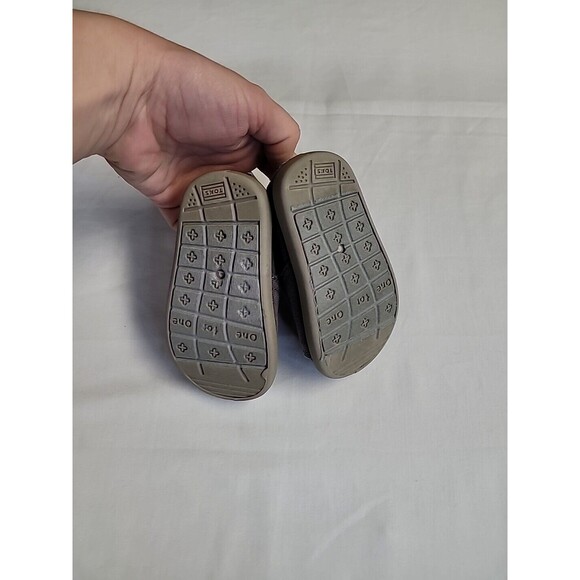 Toms Infant Toddler T4 Brown Canvas slip-on shoes Size 4 Adjustable Side‎ Strap - Picture 5 of 8